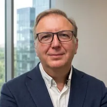 François VERSMEE > Speaker > Dassault Systèmes®
