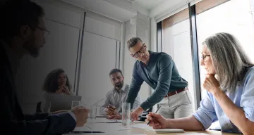 Cost Saving Method Oversea > Hero Banner > Dassault Systèmes®