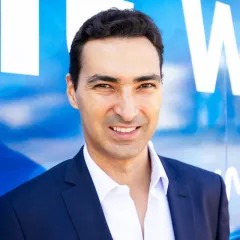 David M. HOLMAN > Speaker > Dassault Systèmes®