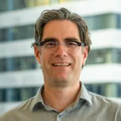 Gavin MANN > Logo > Dassault Systèmes®