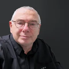 Stéphane CAZAT >  Speaker > Dassault Systèmes®