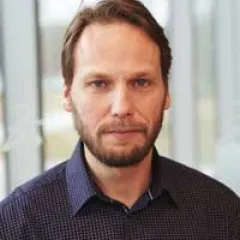 Andras Laszloffy > Speaker>  Dassault Systèmes