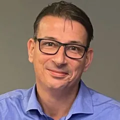 Eric POSTULART > Speaker > Dassault Systèmes®