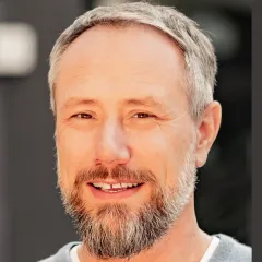 Florian DOETZER > Speaker > Dassault Systèmes®