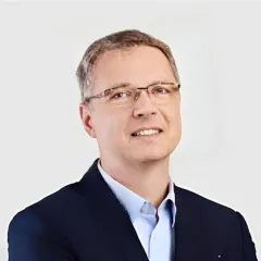 Marek CYBA > Speaker > Dassault Systèmes®